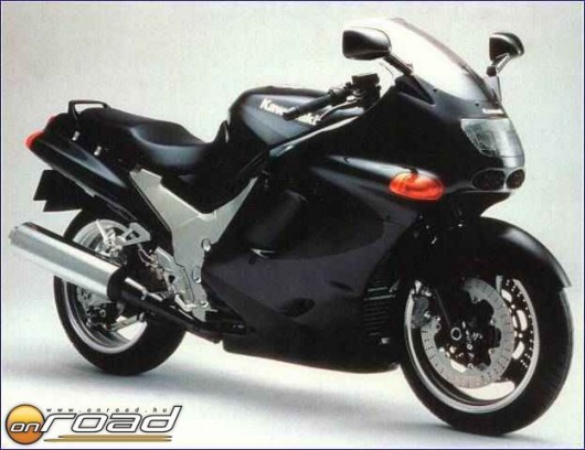 Kawasaki ZZR-1100: ő nyitotta a rekorderek sorát 1990-ben