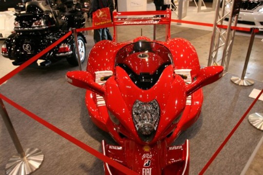 Ferrari-Hayabusa-Trike (a képre kattintva galéria nyílik) 