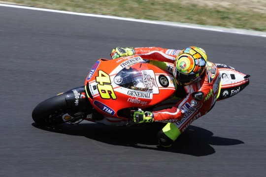 Rossi egy alternatív GP12-n