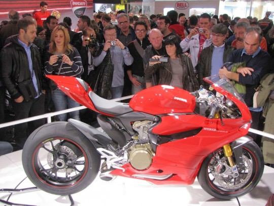 Akkora tömeg talán sehol nem figyelhető meg, mint a Ducati1199 körül