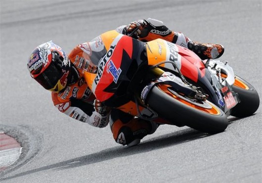 Casey Stoner és az 1-es rajtszámú Repsol Honda