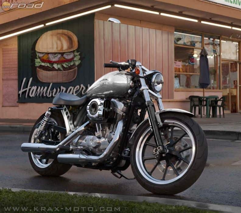 A Harley-Davidson sem maradt ki a repertoárból - bár ez egy egészen emészthető elképzelés