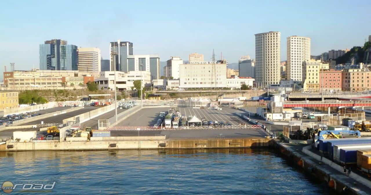 Azonnal koppanunk Genova kikötői betonjának