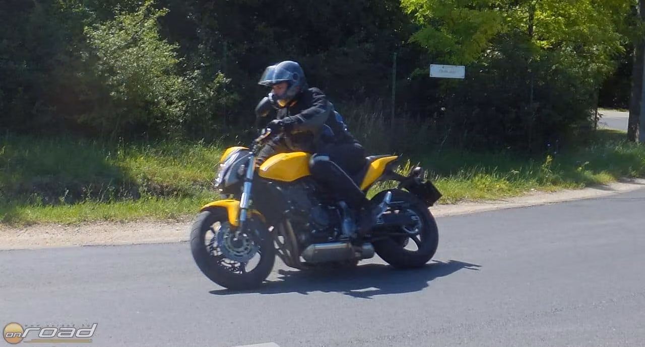 A Hornet igazi rosszalkodós motor - ő is és pilótája is így fogják jól érezni magukat