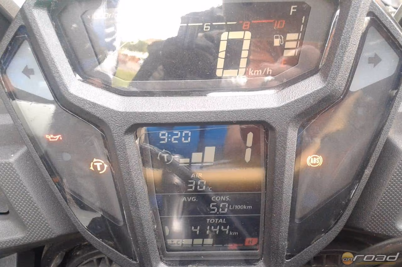A motor bejáratva, ennyi futással vág neki az útnak