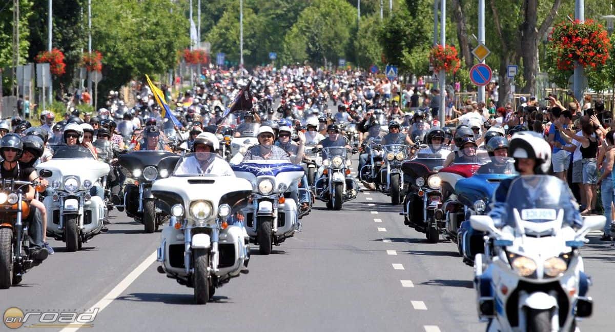 Az Open Road Fest motoros felvonulása az egyik legnagyobb ilyen hazai esemény