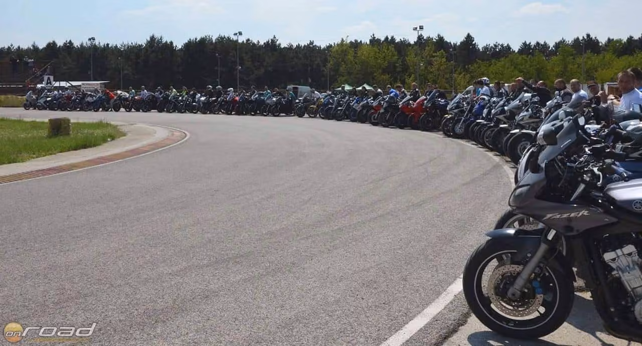 54 Yamaha sorakozott fel a Ringen