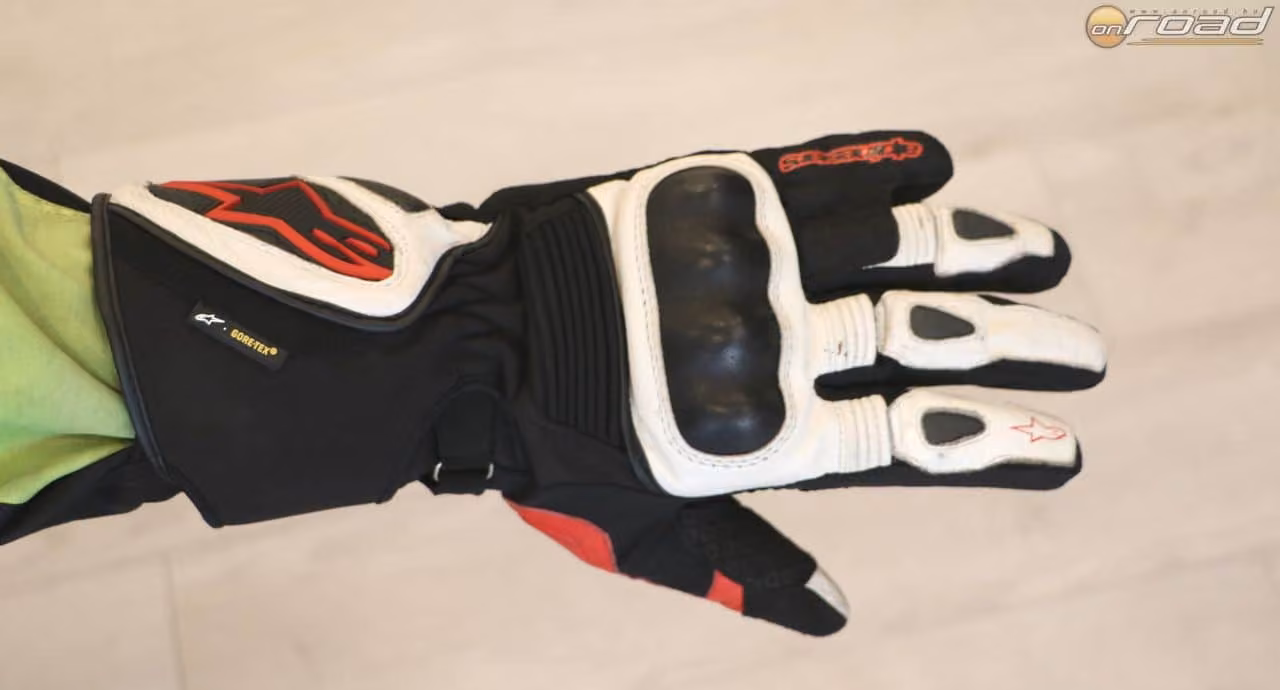 A GTS Gore-Tex első ránézésre sportkesztyűnek tűnhet, de nem az