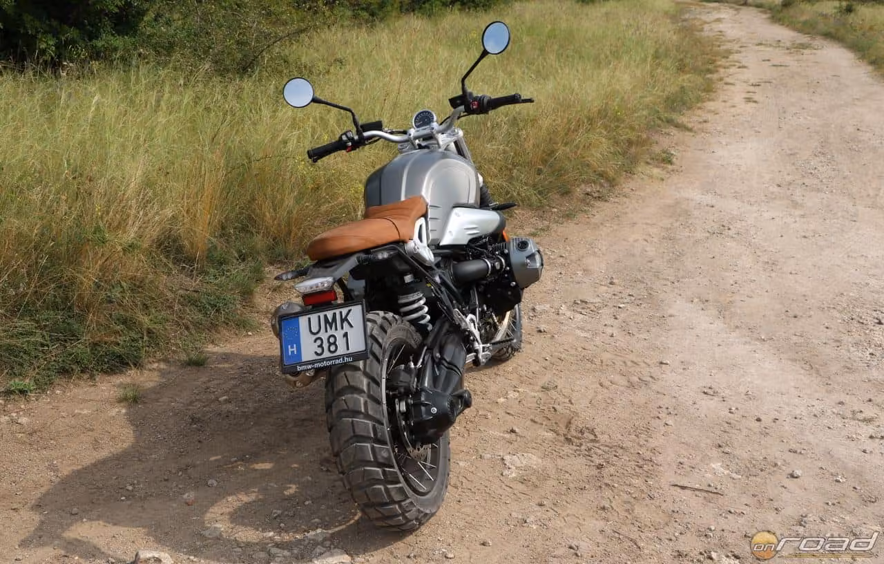 A motor tervezésekor a vezérelv a puritánság volt