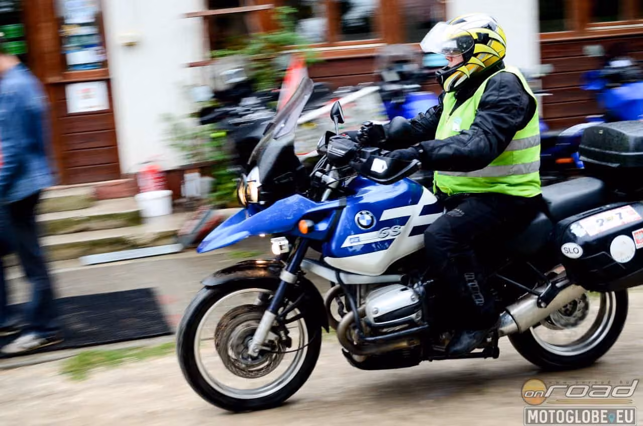 Sok olyan motorossal ismerkedhetsz itt meg személyesen, akik a fél világot bejárták már