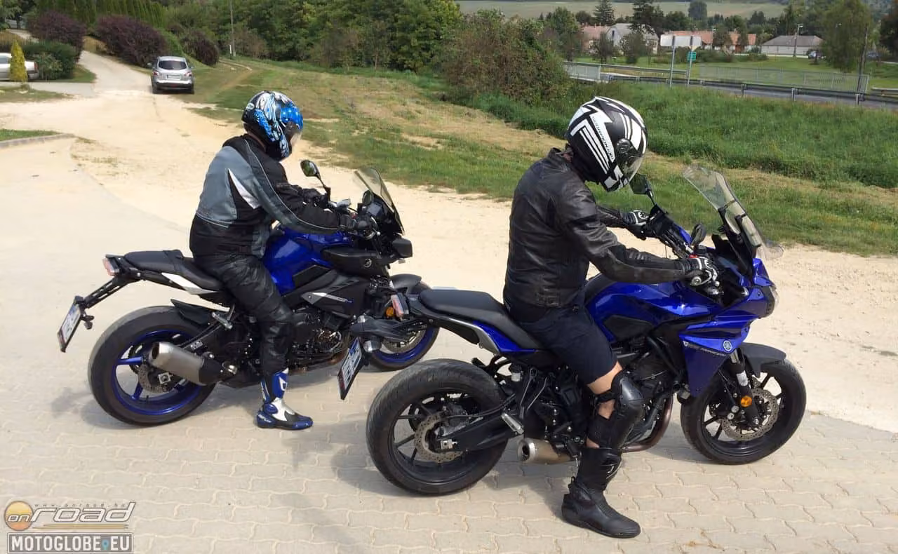 Tesztmotorozás