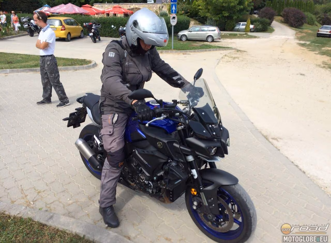 Tesztmotorozás