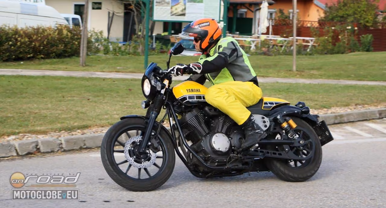 A stílus maga: Yamaha XV950 Racer teszt
