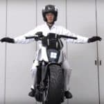 honda-riding-assist-motorcycle-self-balancing-onroad-690