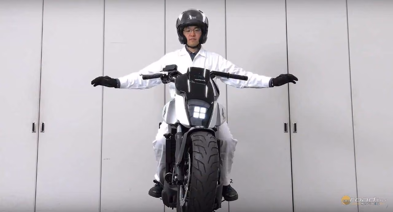 A Honda bemutatta az önvezető motor-koncepciót A Honda bemutatta az önvezető motor-koncepciót