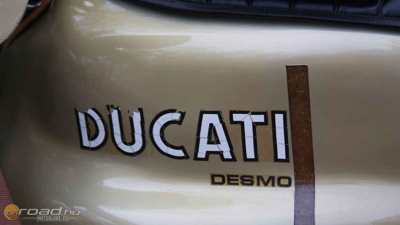 Ducati Desmo - a blokk is bontatlan, gyári plombával