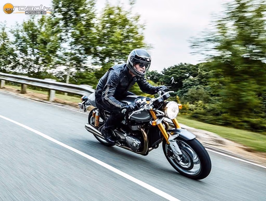 triumph_evzaro_4