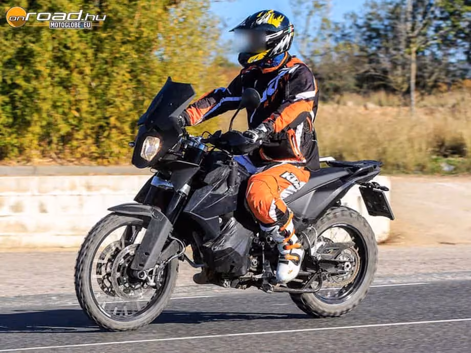 A KTM 790b Adventure tesztelése már javában zajlik