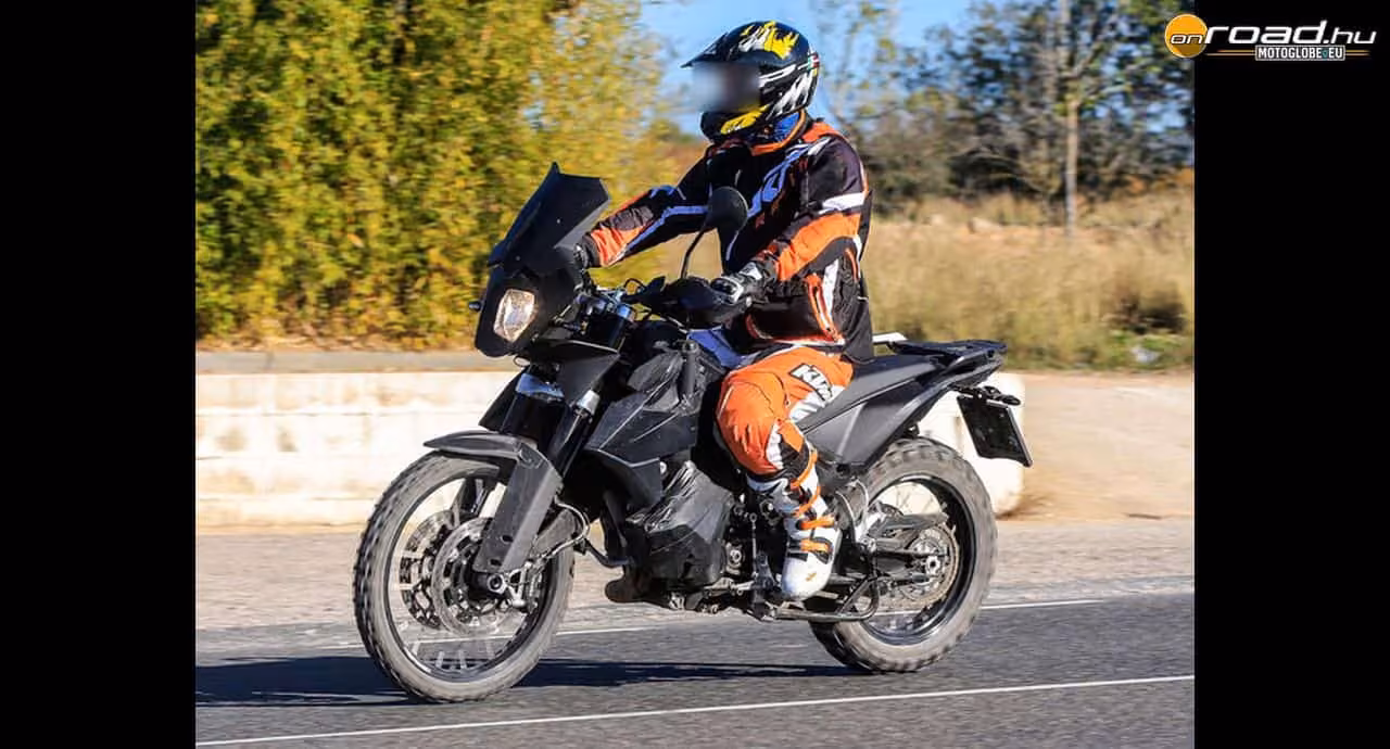 Hamarosan érkezik a KTM 790 Adventure Hamarosan érkezik a KTM 790 Adventure