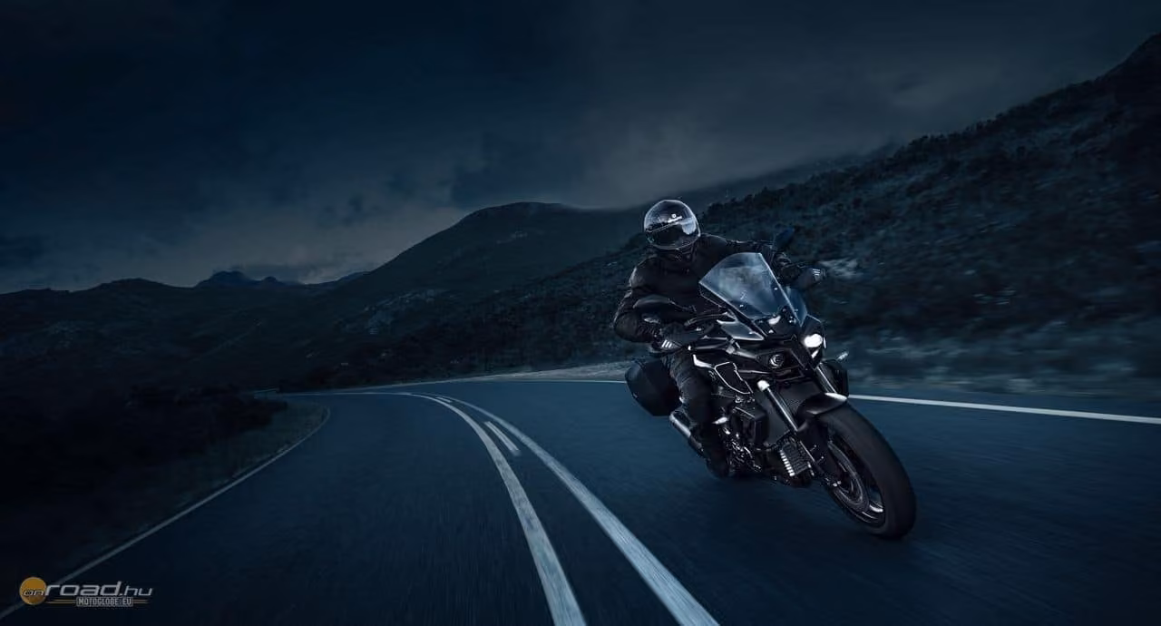 A túra sötét oldala: Yamaha MT-10 Tourer Edition A túra sötét oldala: Yamaha MT-10 Tourer Edition