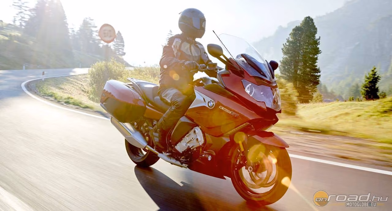 A BMW Motorrad megadja a szezonnyitás módját A BMW Motorrad megadja a szezonnyitás módját