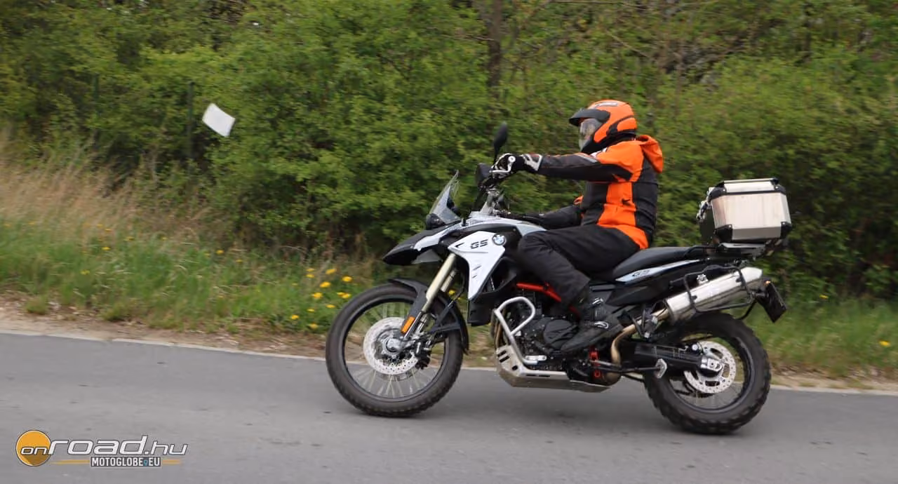 Létezik az igazi mindenes motoros ruha? Indul az Icon Raiden UX tartósteszt