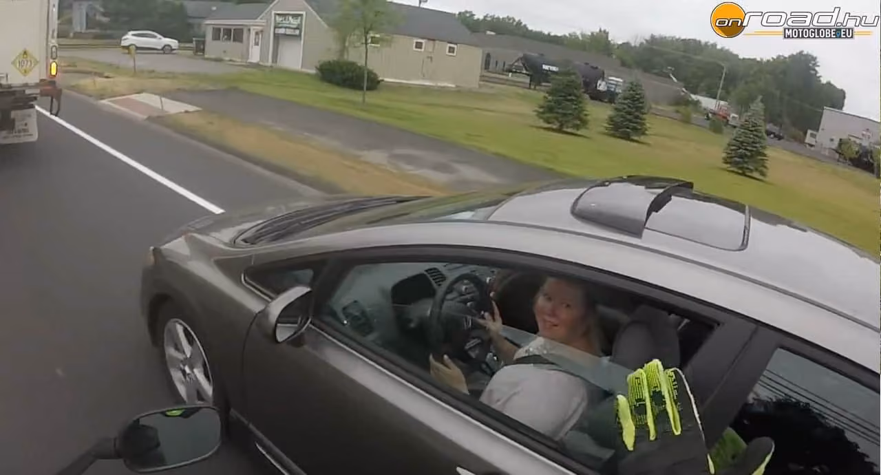Motoros videó: instant karma, azaz a fagyi visszanyal