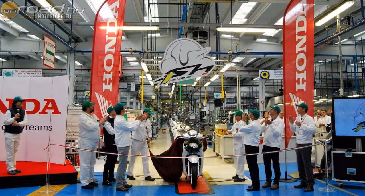 Elkészült az egymilliomodik Honda SH az olaszországi Atessában