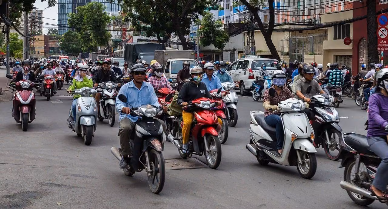 Kitiltják a motorkerékpárokat Hanoi-ból