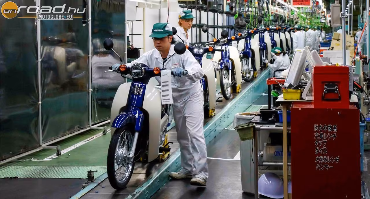 Újabb mérföldkő: elkészült a százmilliomodik Honda Super Cub!