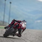 2018-Ducati-Panigale-V4-onroad-024