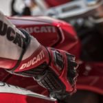 2018-Ducati-Panigale-V4-onroad-03