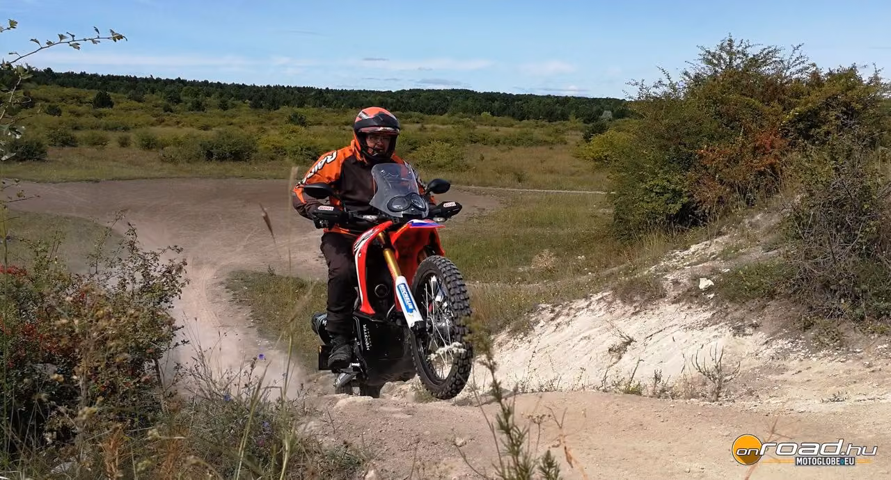 Gyönyörű, békés lelkű kalandor: Honda CRF250 Rally teszt Gyönyörű, békés lelkű kalandor: Honda CRF250 Rally teszt