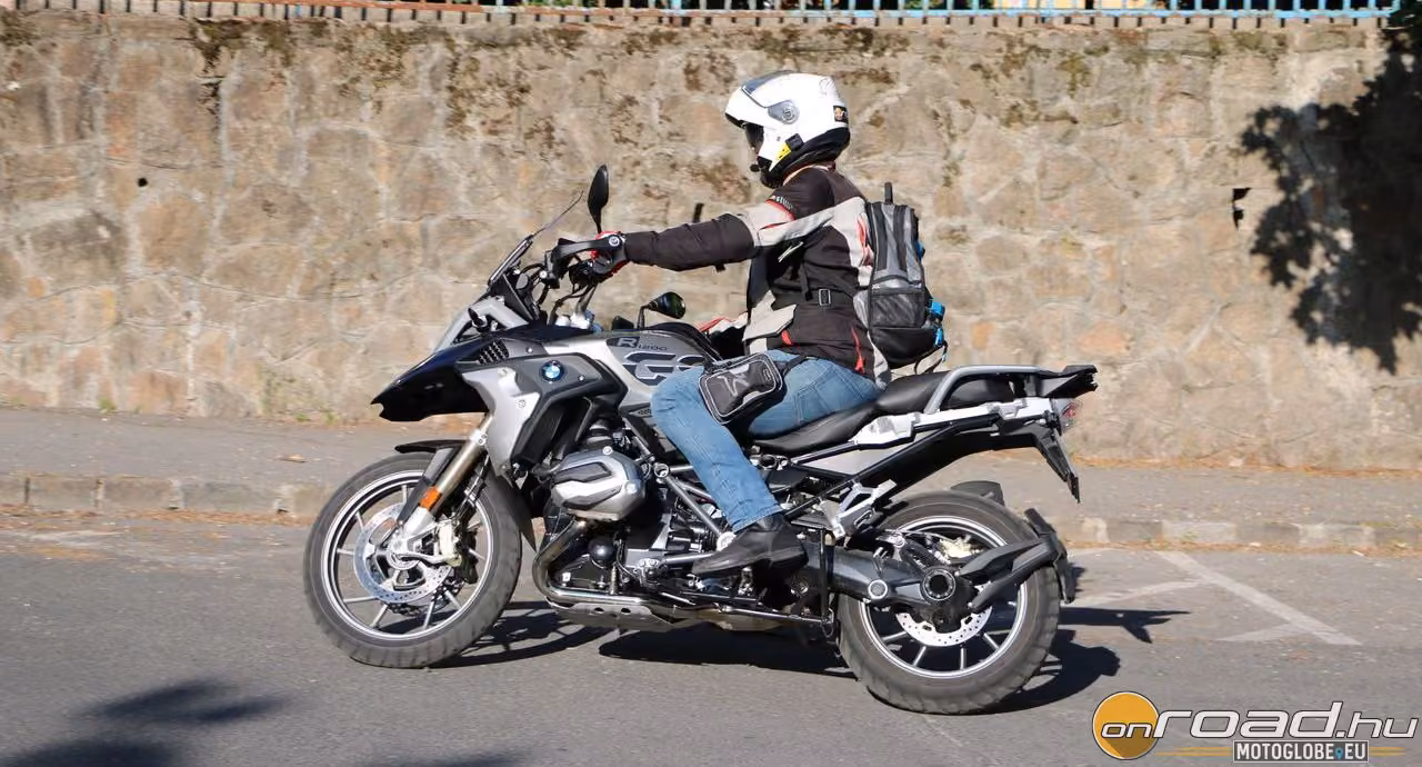 Frissített bajor világverő: BMW R1200GS 2017 Frissített bajor világverő: BMW R1200GS 2017
