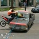 motoros-baleset-google-street-view-onroad-nyit