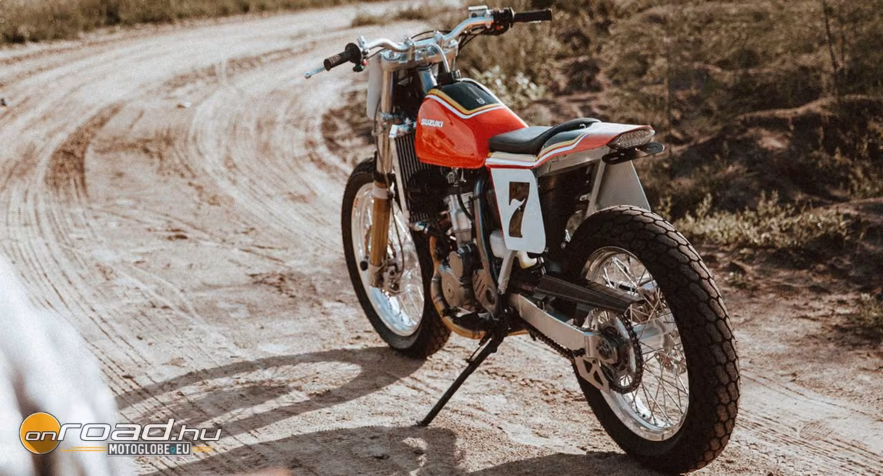 Ilyen DR-Z400 modellel kellene előrukkolnia a Suzukinak