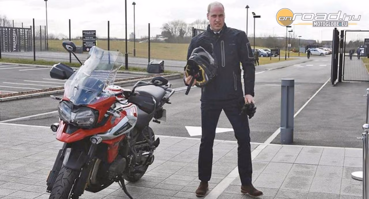 Vilmos herceg láthatóan elégedett az új Triumph motorokkal