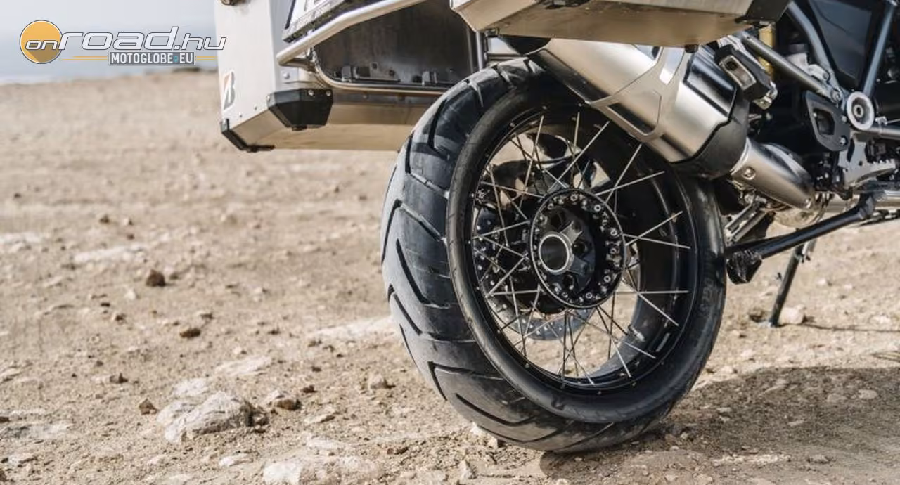 Új gumi kalandoroknak: Bridgestone Battlax Adventure A41