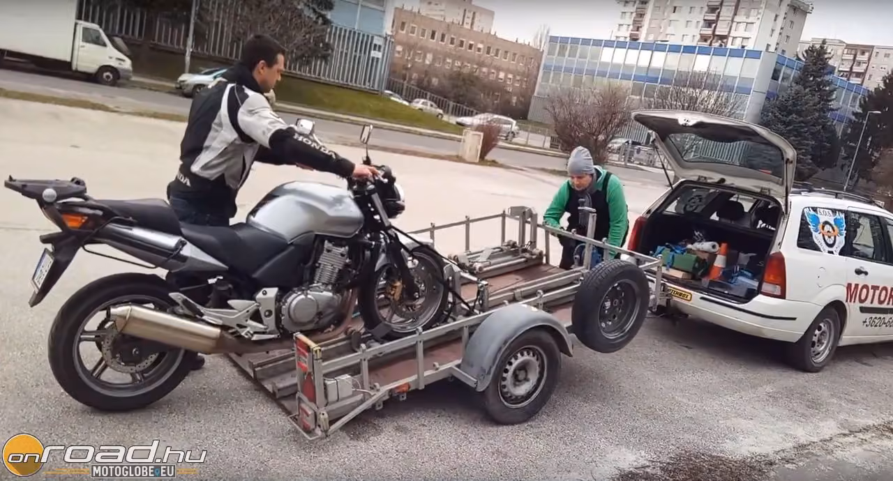 Hogyan szállíts motort sorozat, 1. rész: a naked bike Hogyan szállíts motort sorozat, 1. rész: a naked bike