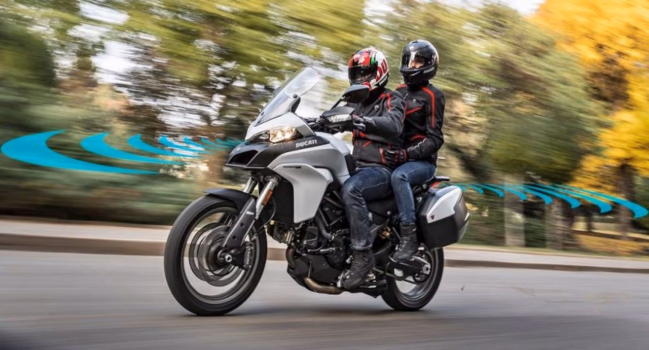 Radarral fog küzdeni a Ducati a motoros biztonságáért
