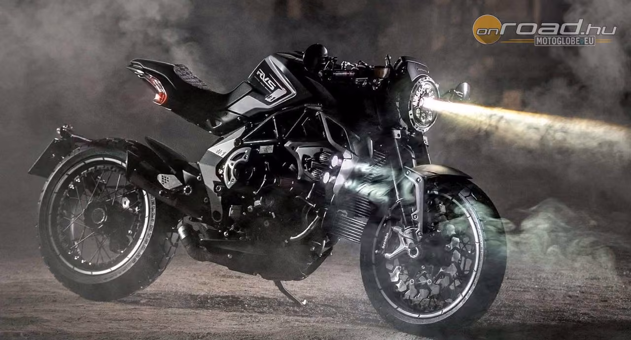 Összerakós mesterpornó MV Agusta módra Összerakós mesterpornó MV Agusta módra