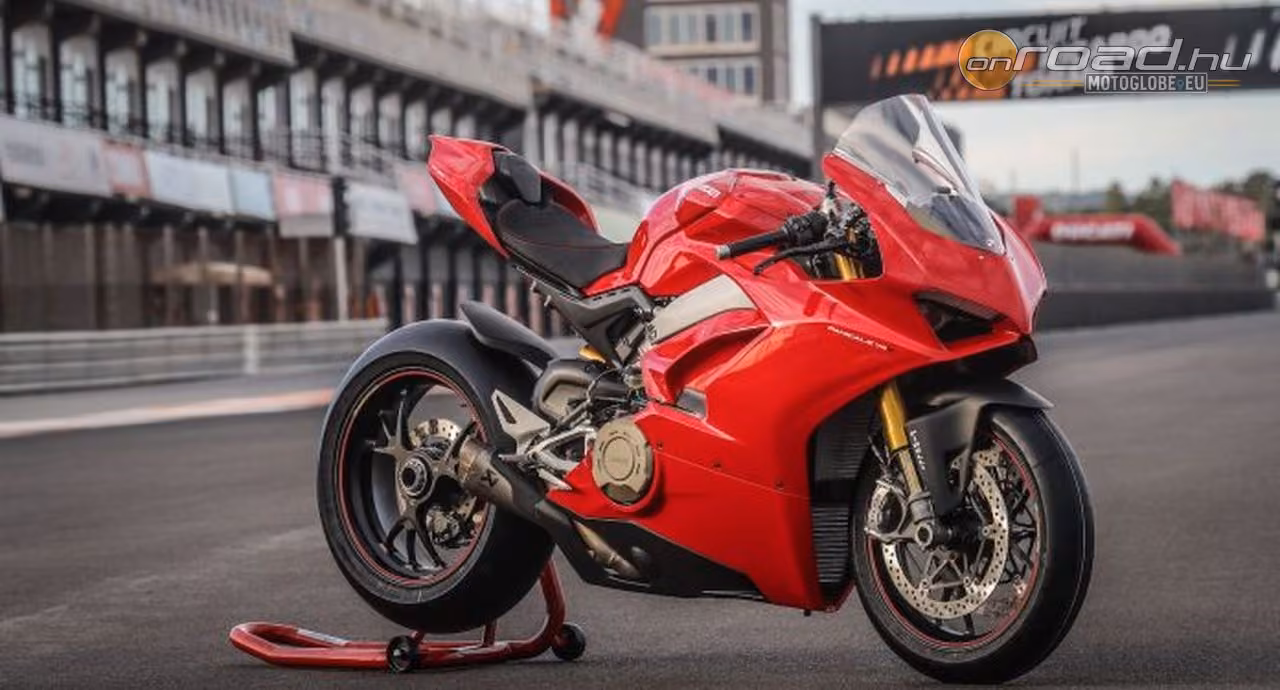 Egy olcsóbb V4-es erőforráson dolgozik a Ducati Egy olcsóbb V4-es erőforráson dolgozik a Ducati