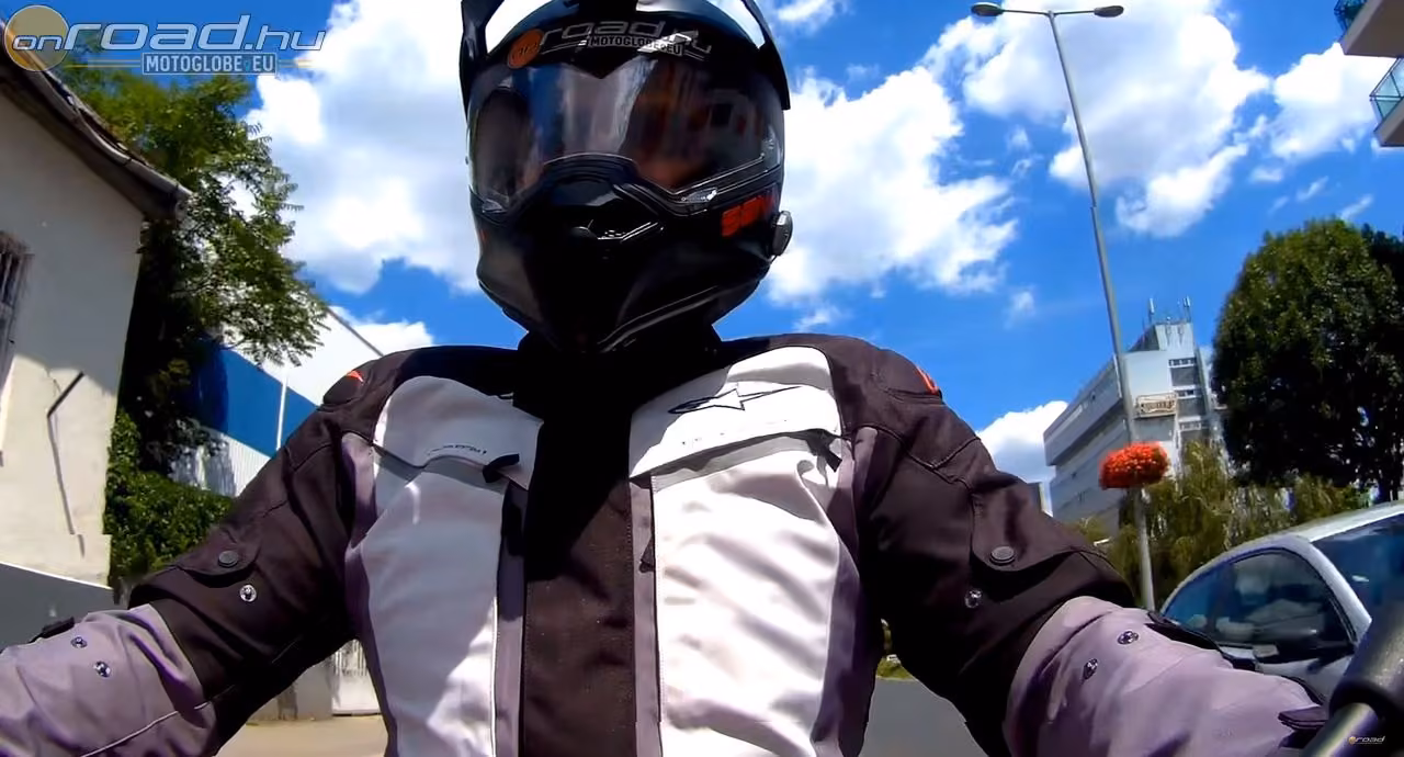 Egyszerű és tökéletes megoldás a túramotorosoknak: Alpinestars Mirage laminált kabát Egyszerű és tökéletes megoldás a túramotorosoknak: Alpinestars Mirage laminált kabát