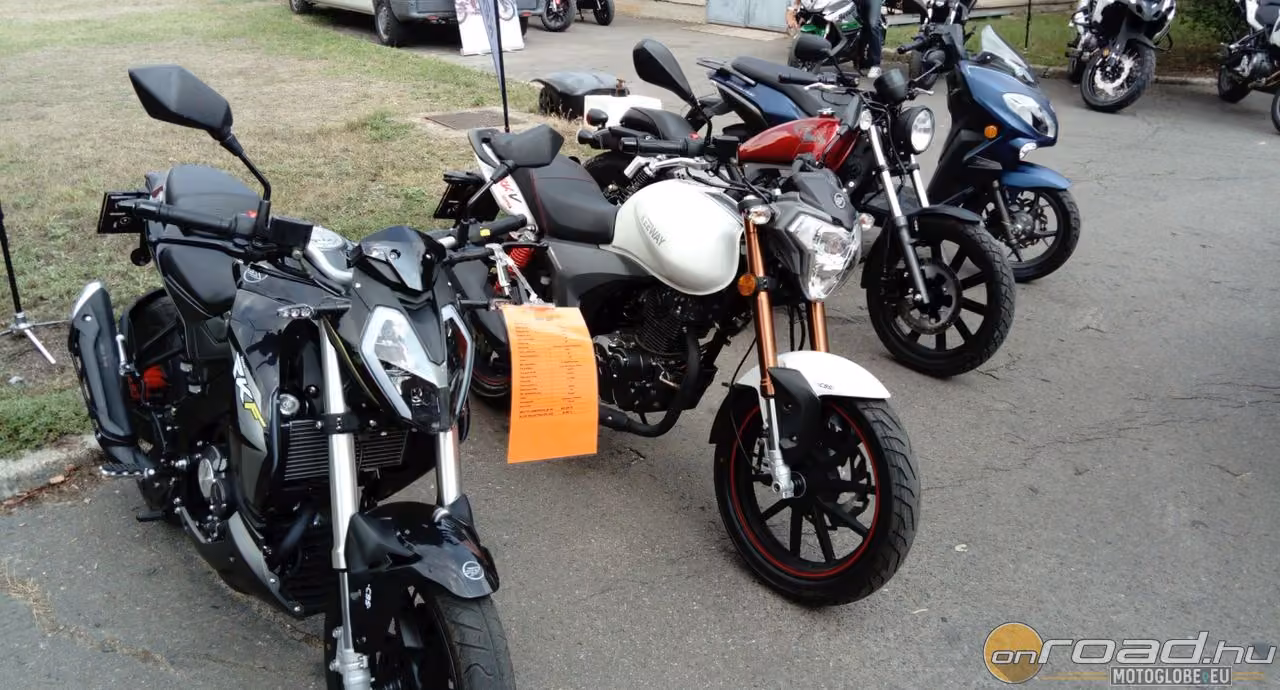 Amikor mindenki kipróbálhatta a legújabb Benelli és Keeway motorokat Amikor mindenki kipróbálhatta a legújabb Benelli és Keeway motorokat