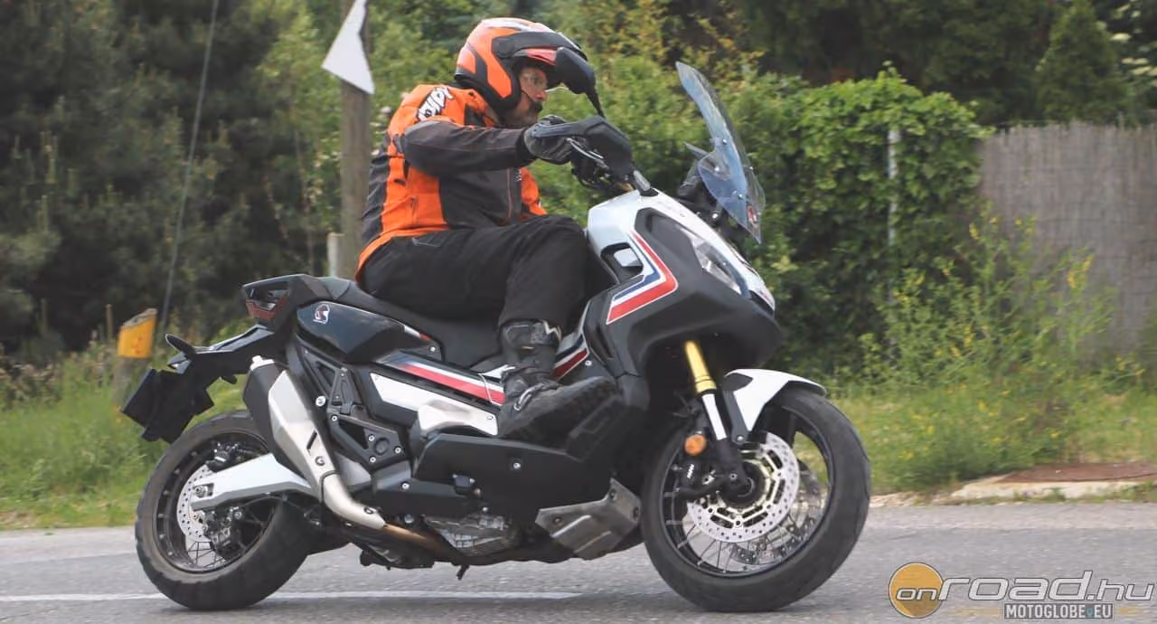 Meglepetés: több Honda X-ADV fogyott, mint BMW R1200GS Meglepetés: több Honda X-ADV fogyott, mint BMW R1200GS