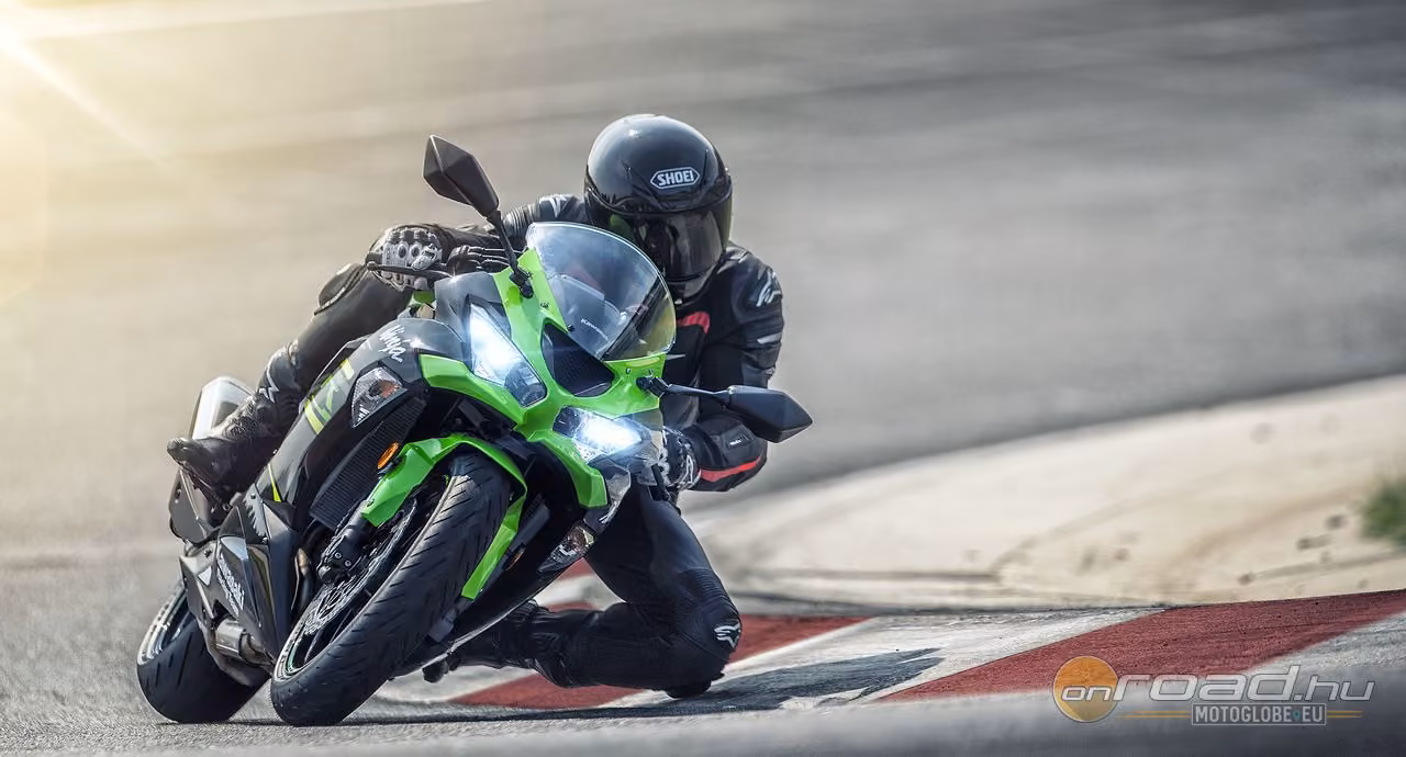 Újra üvölthet Európában a sornégyes zöld oroszlán: itt van a Kawasaki ZX-6R Újra üvölthet Európában a sornégyes zöld oroszlán: itt van a Kawasaki ZX-6R