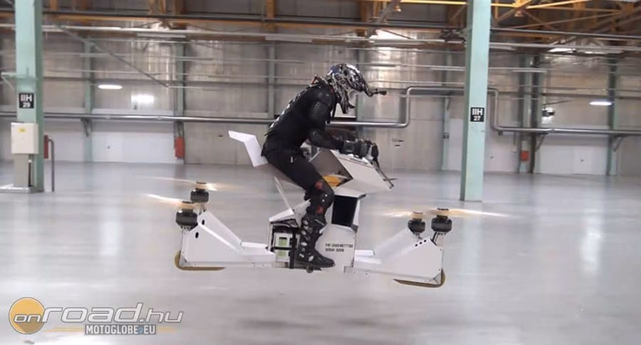 Repülő motorja is van a dubaji rendőrségnek Repülő motorja is van a dubaji rendőrségnek