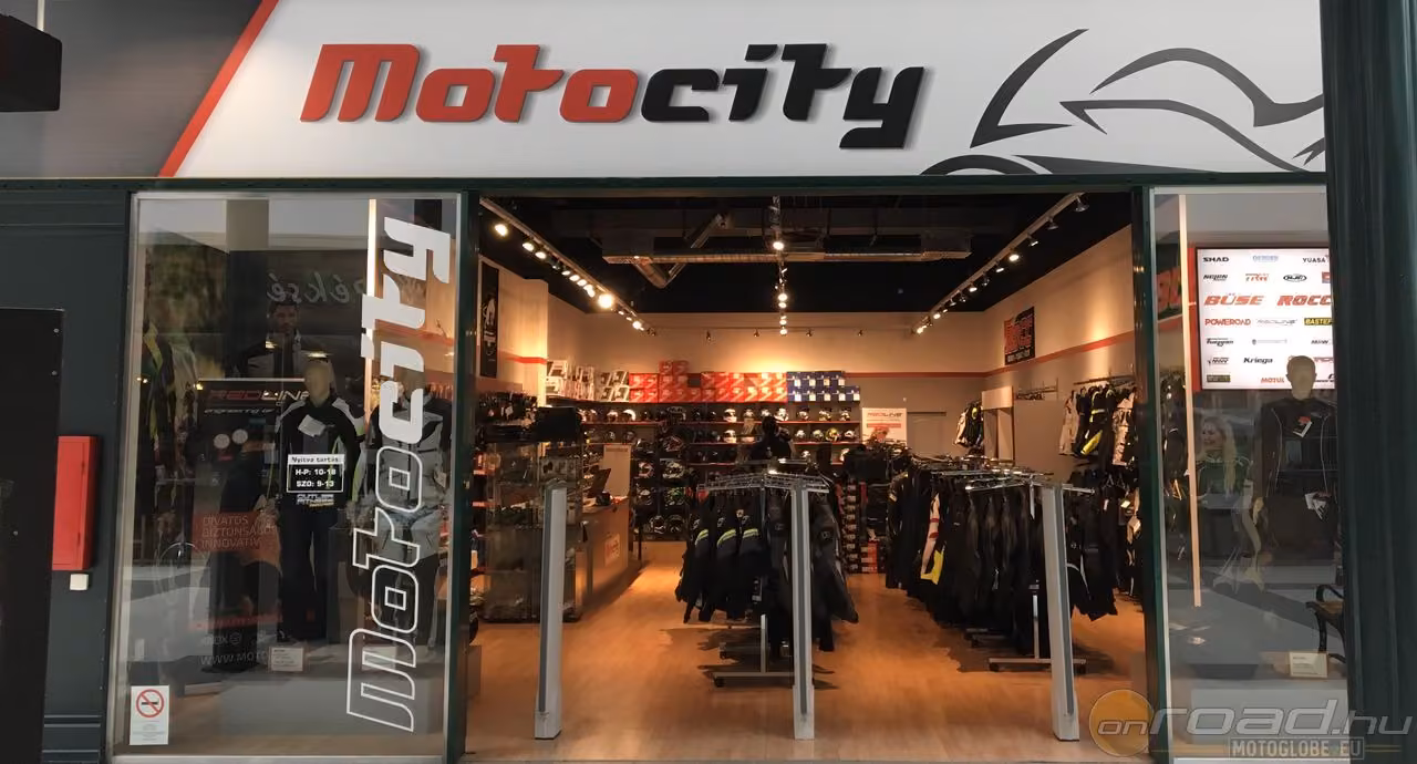 Bemutatkozik az egy éves Motocity motoros bolt Bemutatkozik az egy éves Motocity motoros bolt