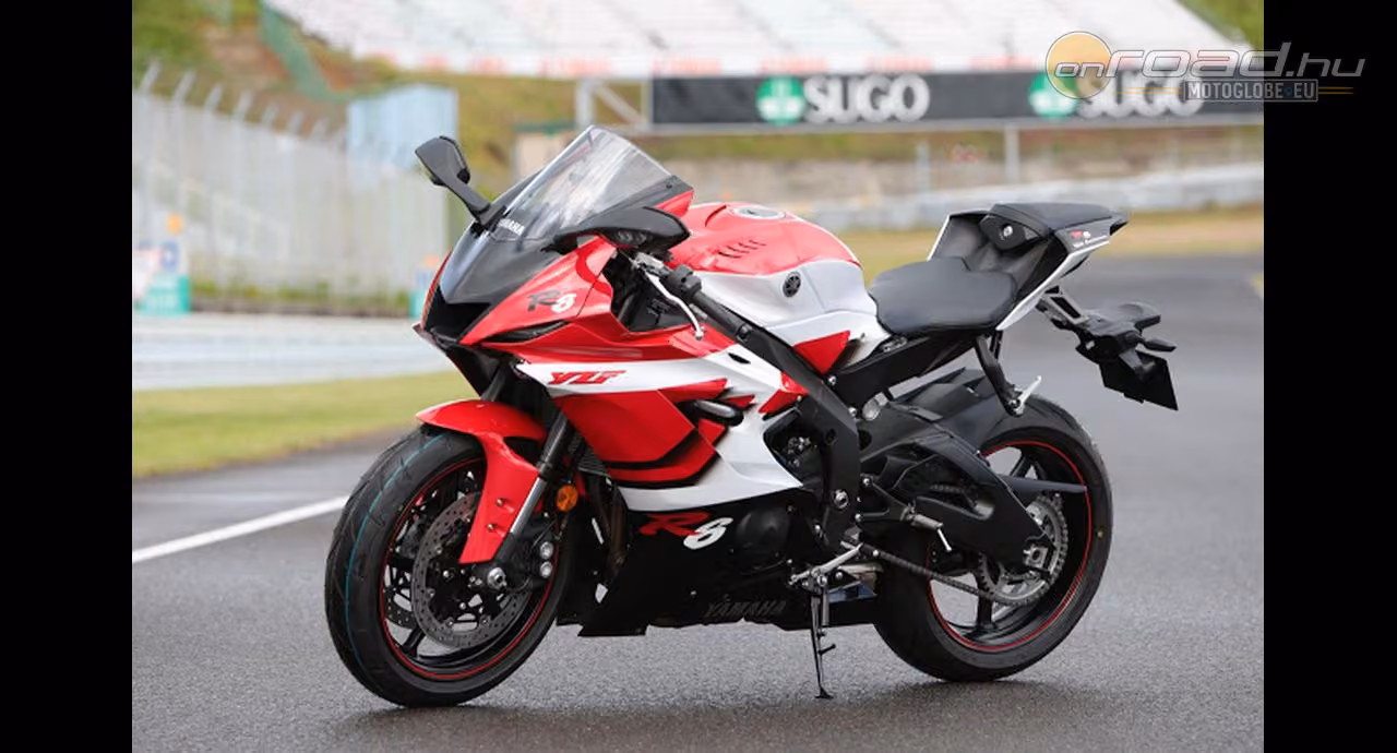 Ünnepi fényezés az idén húsz éves a Yamaha YZF-R6-hoz Ünnepi fényezés az idén húsz éves a Yamaha YZF-R6-hoz