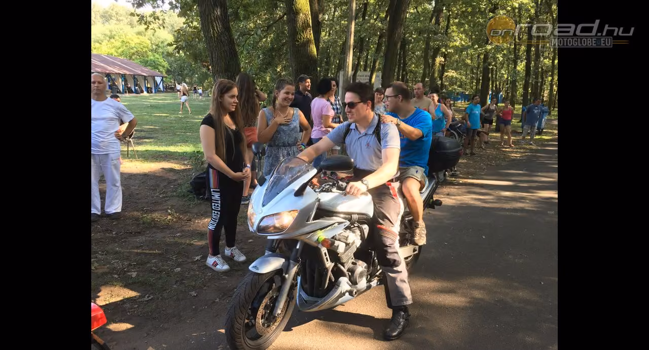 Motorozz és tedd boldoggá a gyerekeket Motorozz és tedd boldoggá a gyerekeket